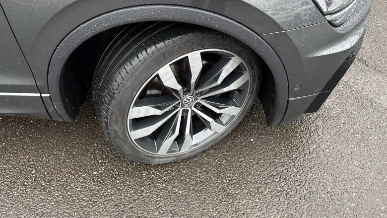 Volkswagen Tiguan 2.0 TSi 180 4Motion R-Line 5dr DSG Petrol Estate